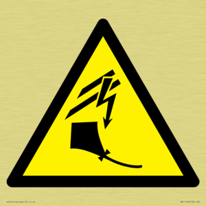 W505 Warning: Kite flying near overhead power lines